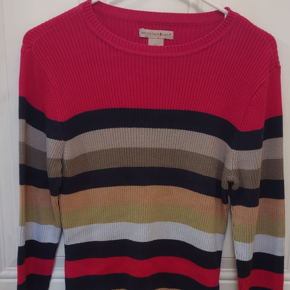 Sweater - Picture 2 of 3